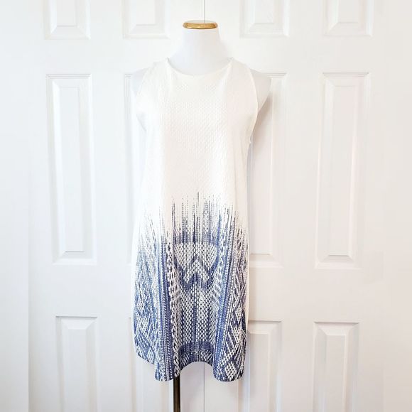 Zara Textured Shift Mini Dress - Picture 2 of 6